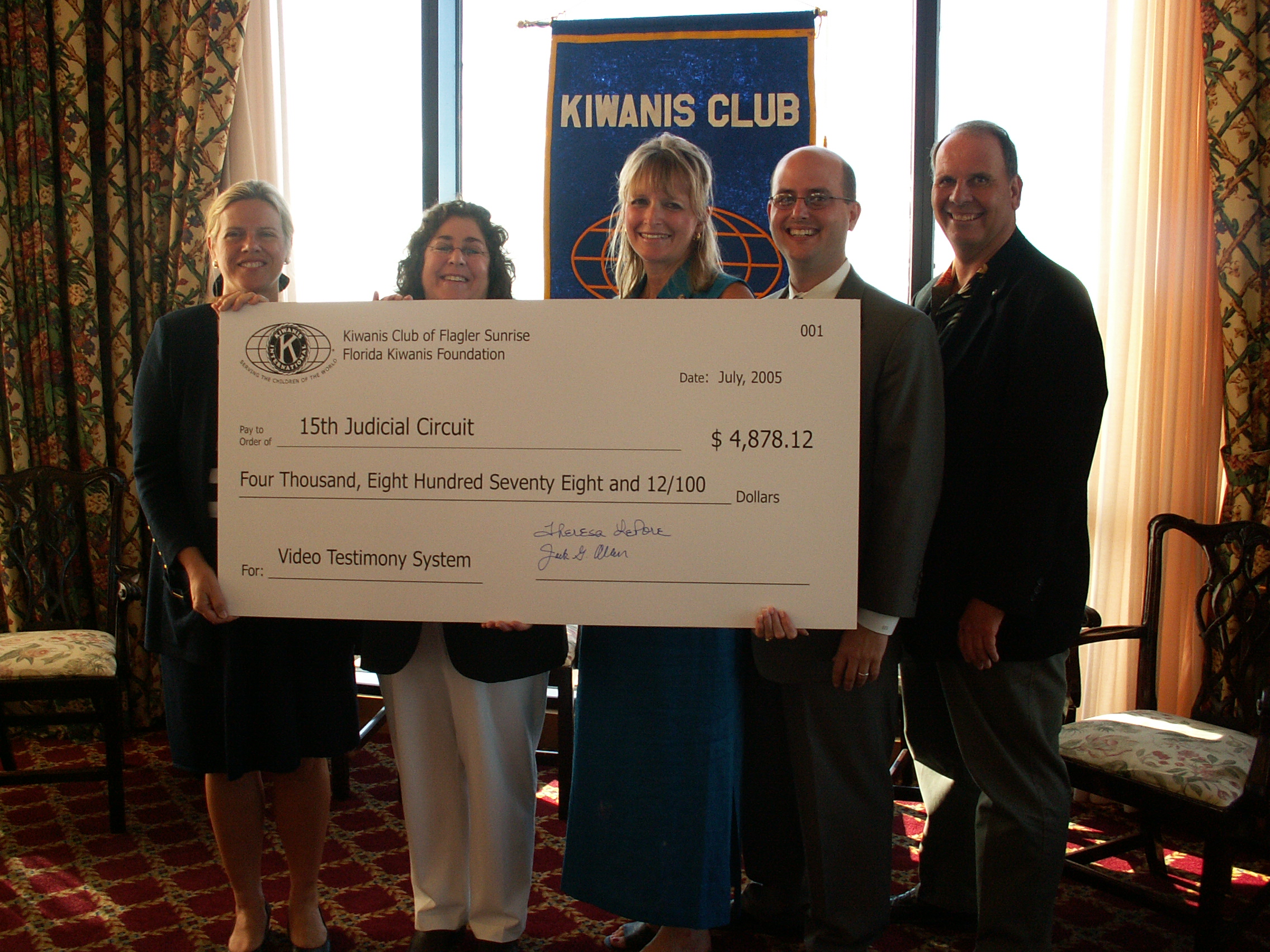 KONICA MINOLTA DIGITAL CAMERA