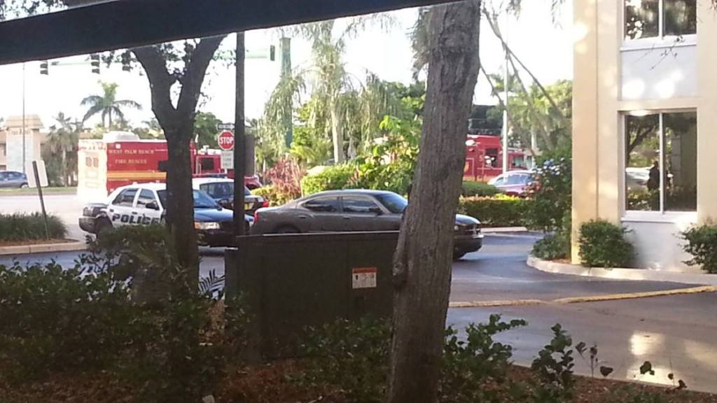 1264111_10151912276625041_1423405080_o