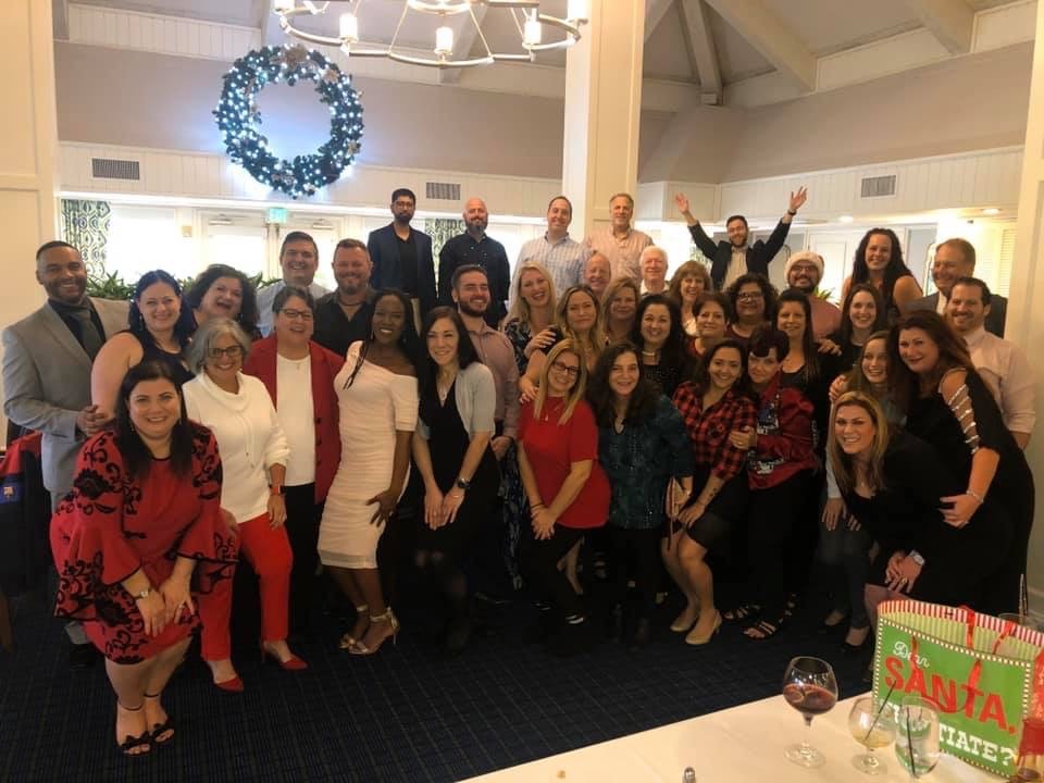 Ward Damon Holiday 2019